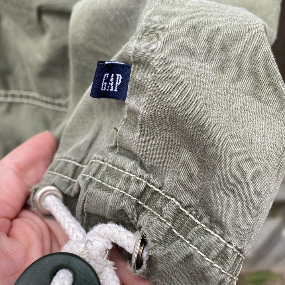 GAP windbreaker pullover - Picture 4 of 8